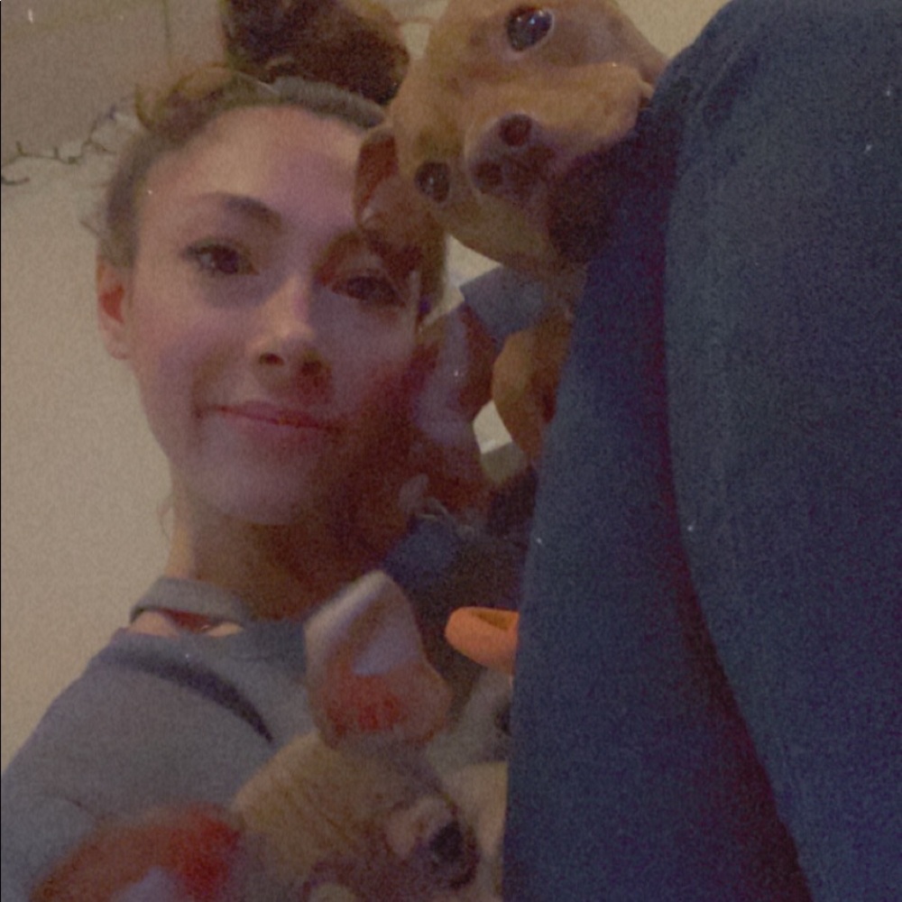 Meet your Posher, Raffaella